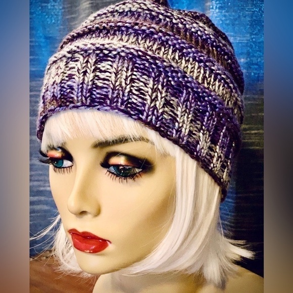 DOLCENNA Design Purple Metallic Ribbed Knit Beanie Hat Winter OS NWT Handmade - Picture 3 of 4